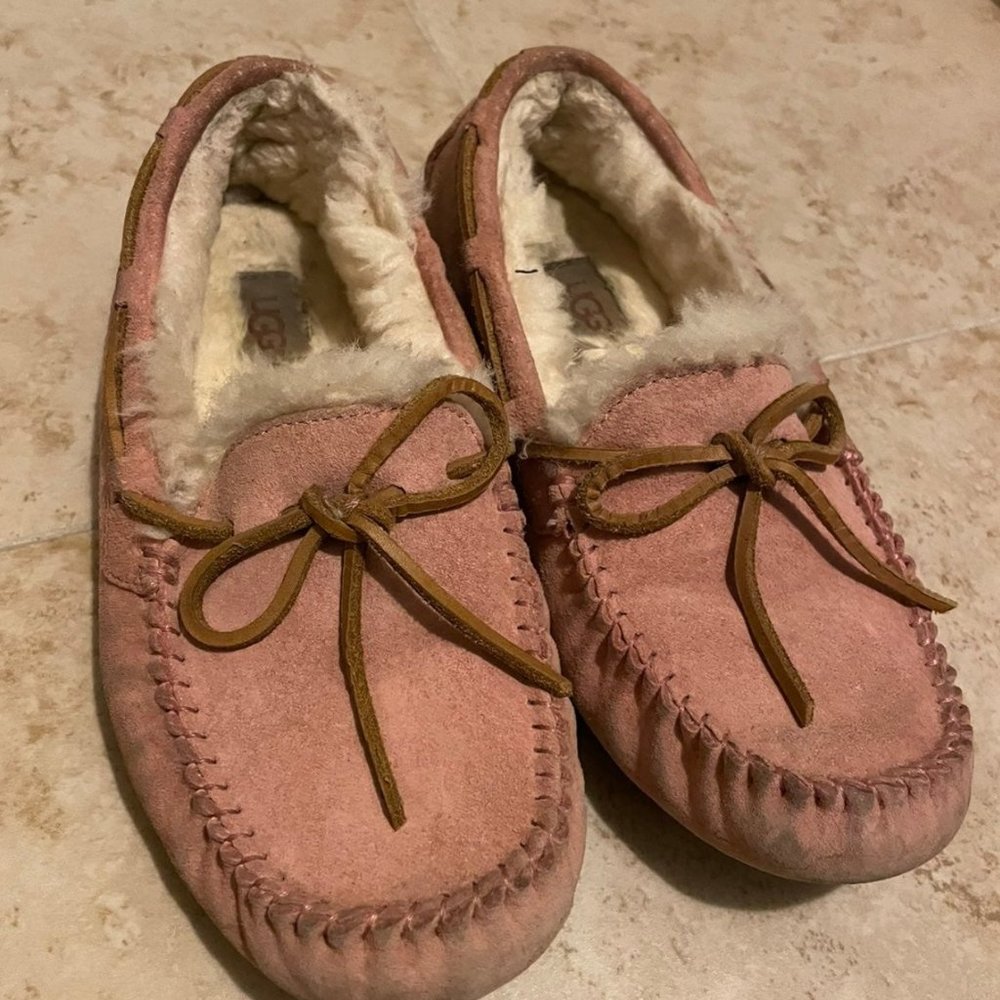 UGG Dakota Moccasin Slipper